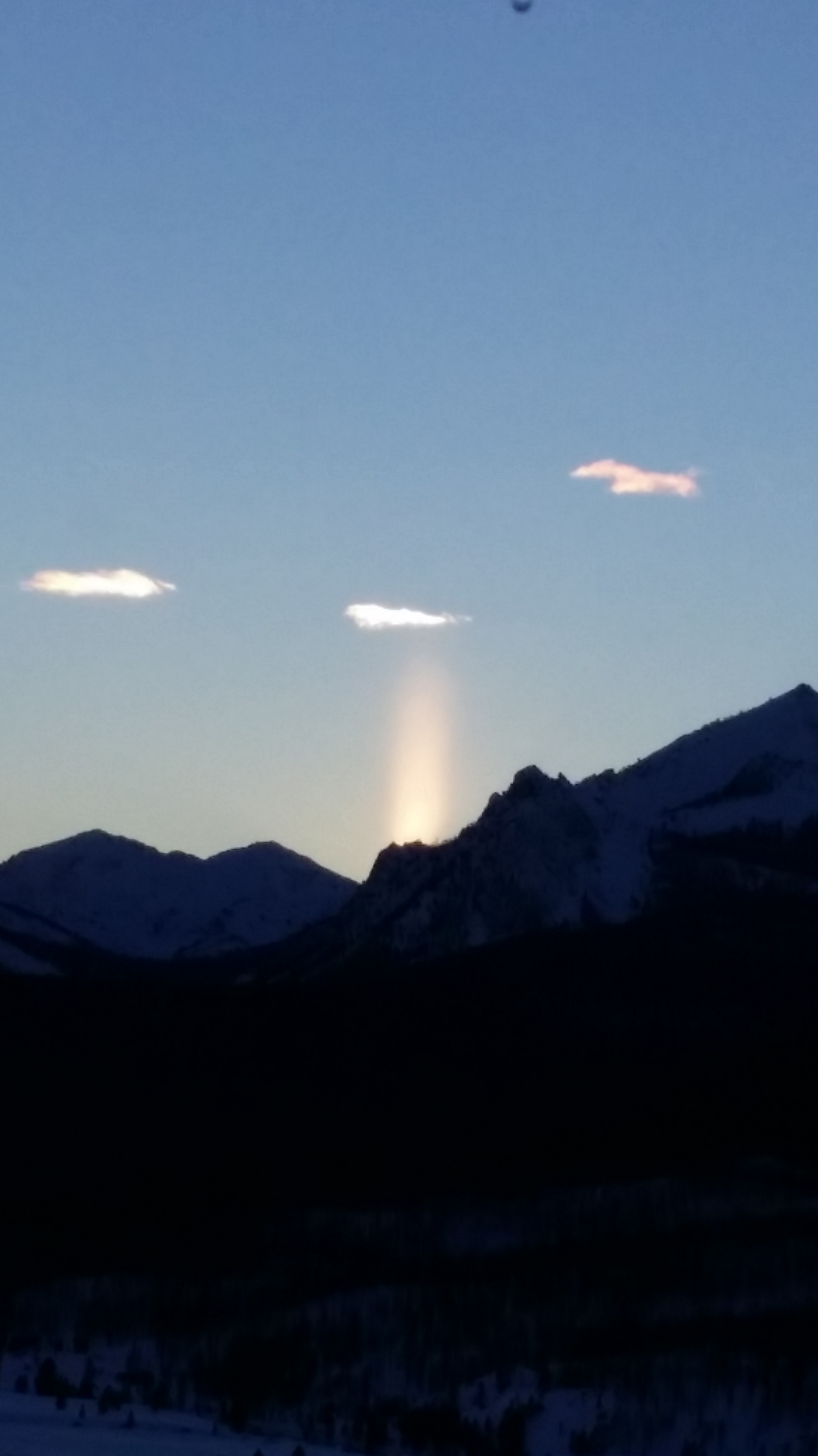 Morning light column over Sawtooths copy